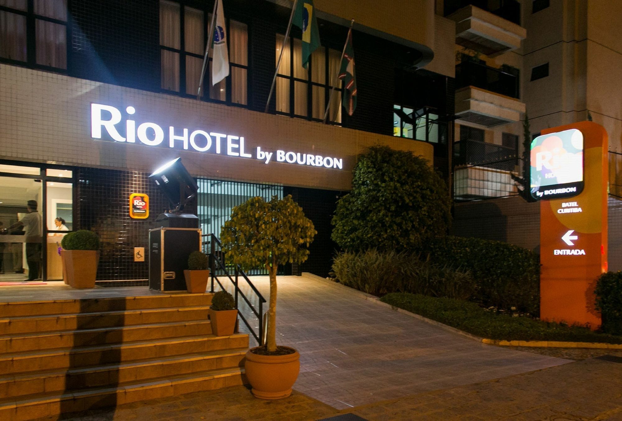 Rio Hotel By Bourbon กูรีตีบา ภายนอก รูปภาพ